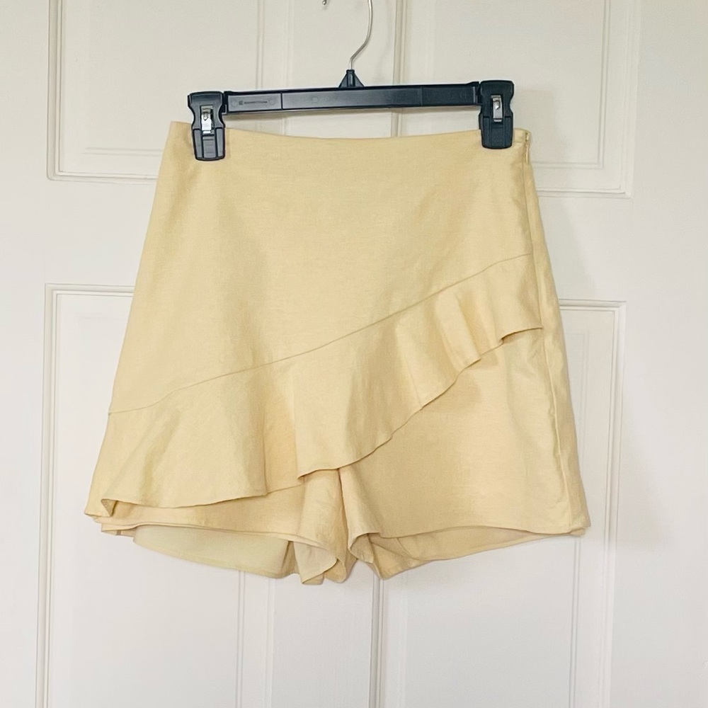 Express High Waisted Linen-Blend Ruffle Skort Buttery Yellow Size 2